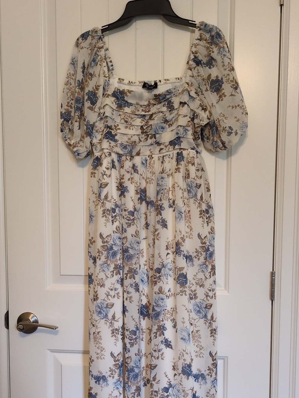 Blue and Cream Floral Maxi Dress with Puff Sleeves